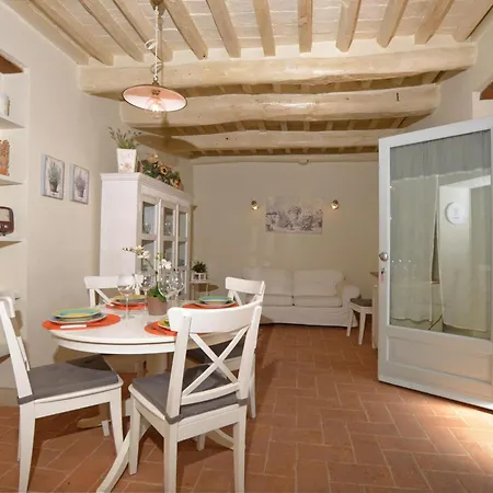 Ginepro Grillo Apartamento Camaiore